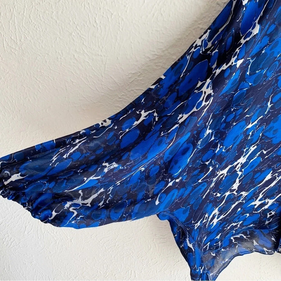 Zara Printed Blouse with Bow Semi-sheer Blue Sz Medium - Picture 3 of 6